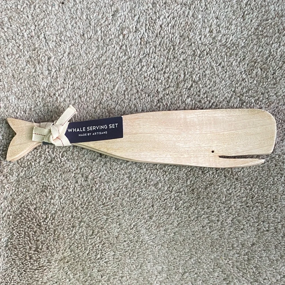NWT Whale Serving Set